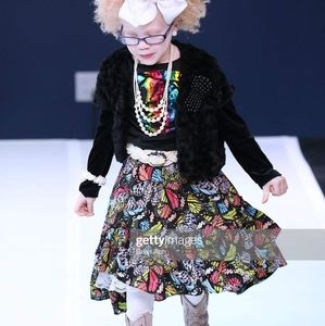 Meet your Posher, Ernestine